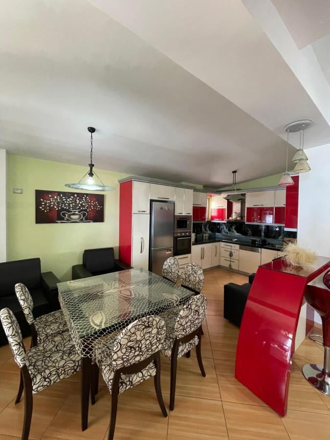 Appartamento Seaview Golden Penthouse Sarandë Esterno foto