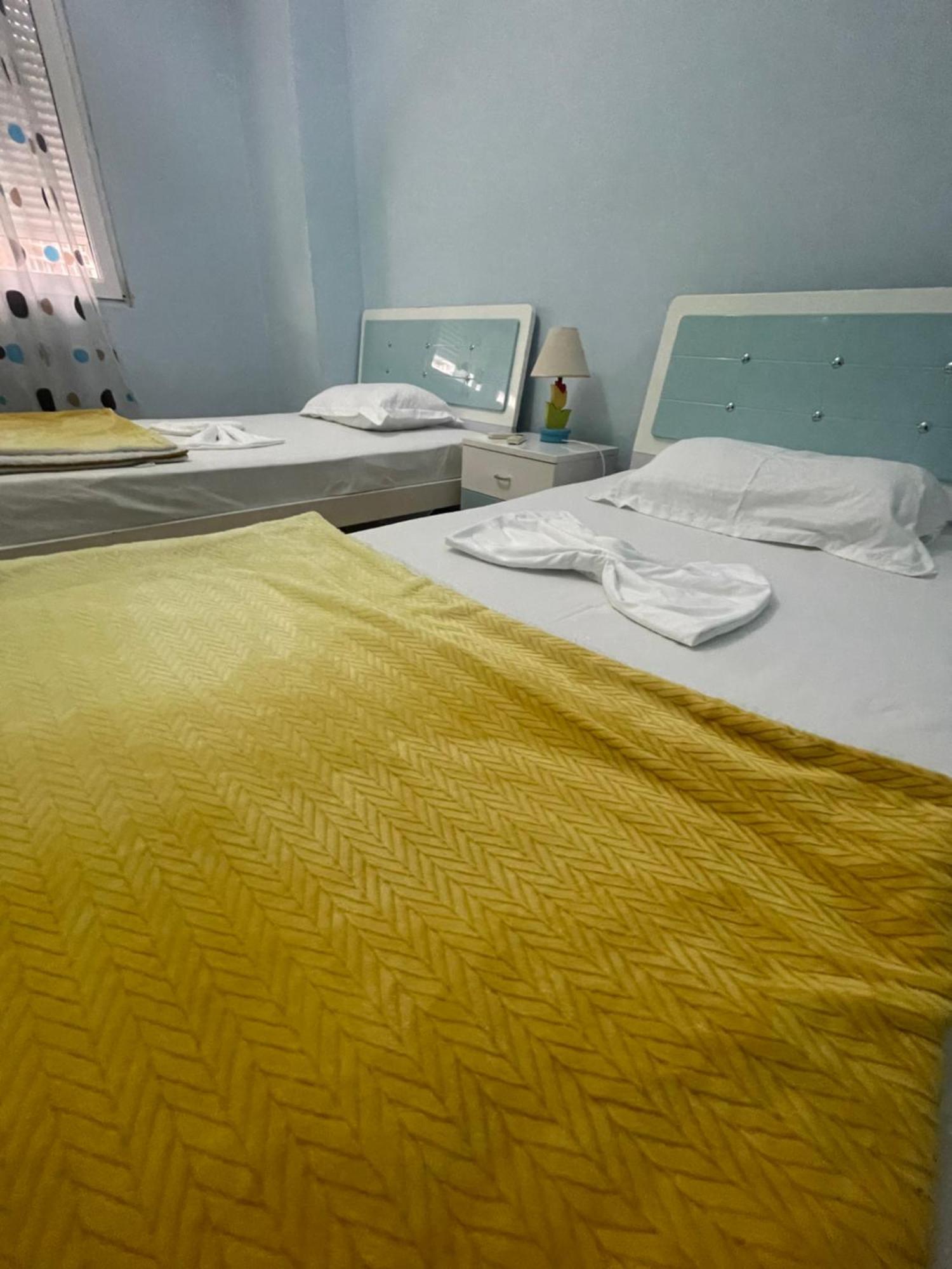 Appartamento Seaview Golden Penthouse Sarandë Esterno foto