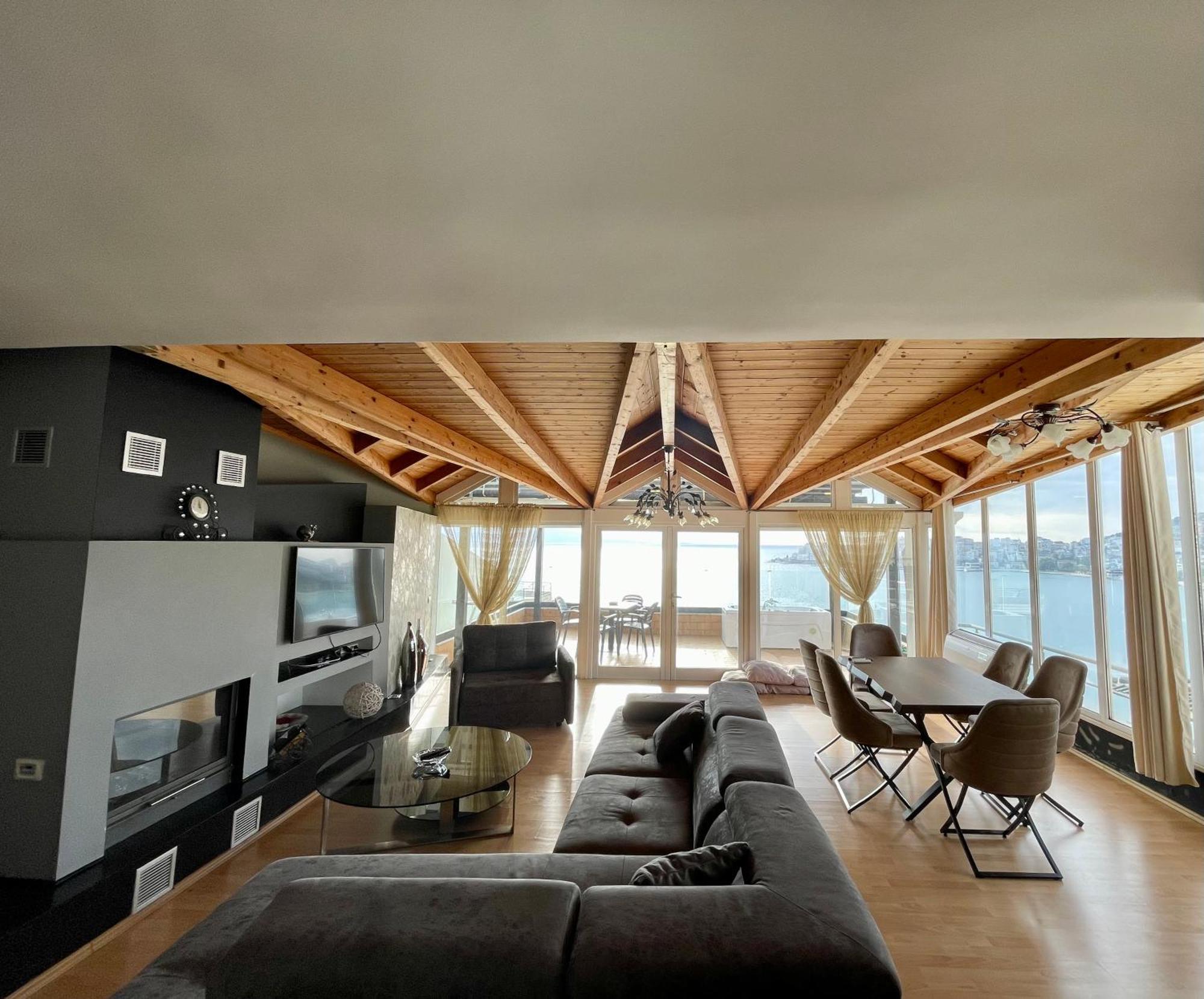 Appartamento Seaview Golden Penthouse Sarandë Esterno foto