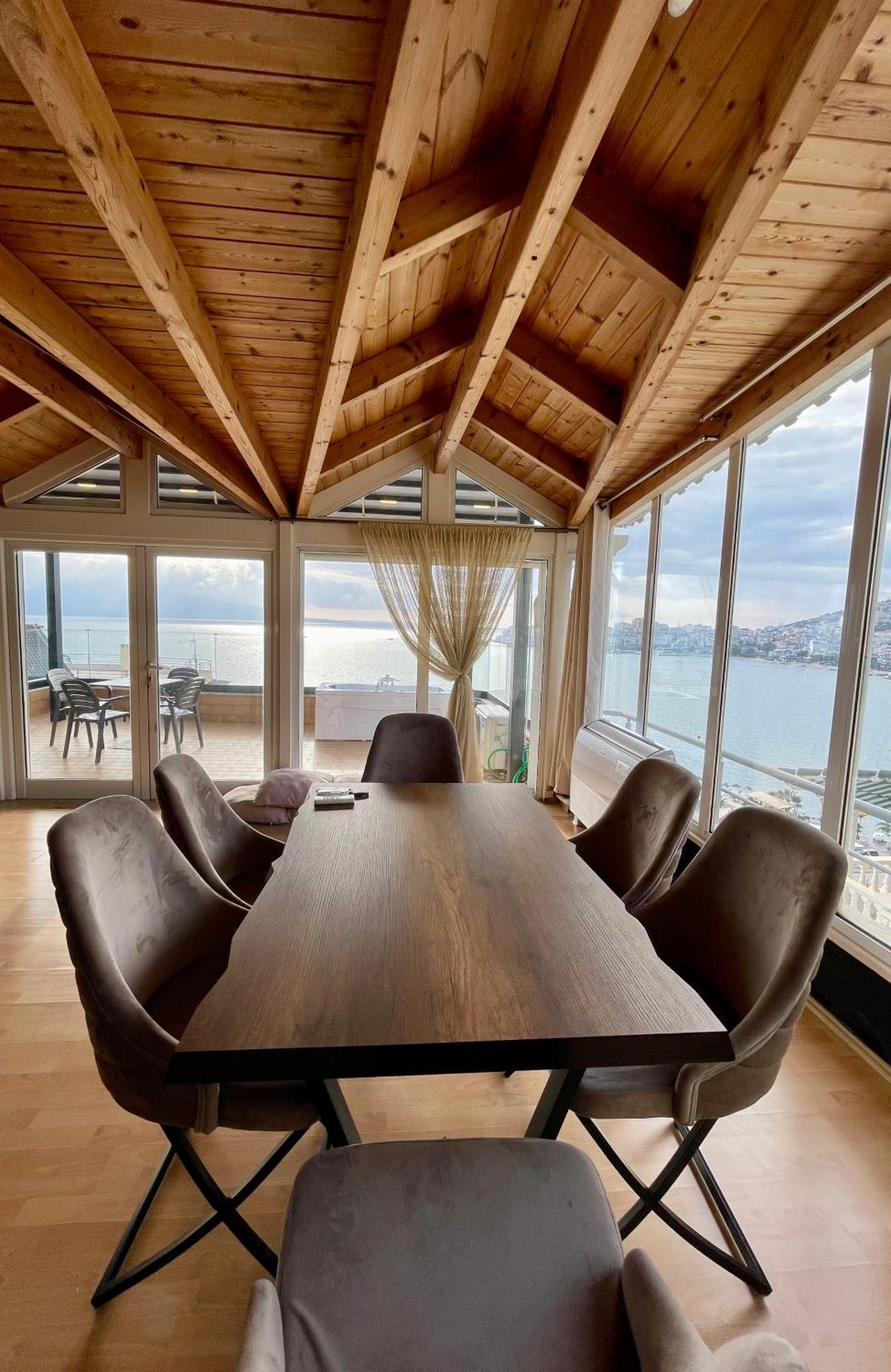 Appartamento Seaview Golden Penthouse Sarandë Esterno foto