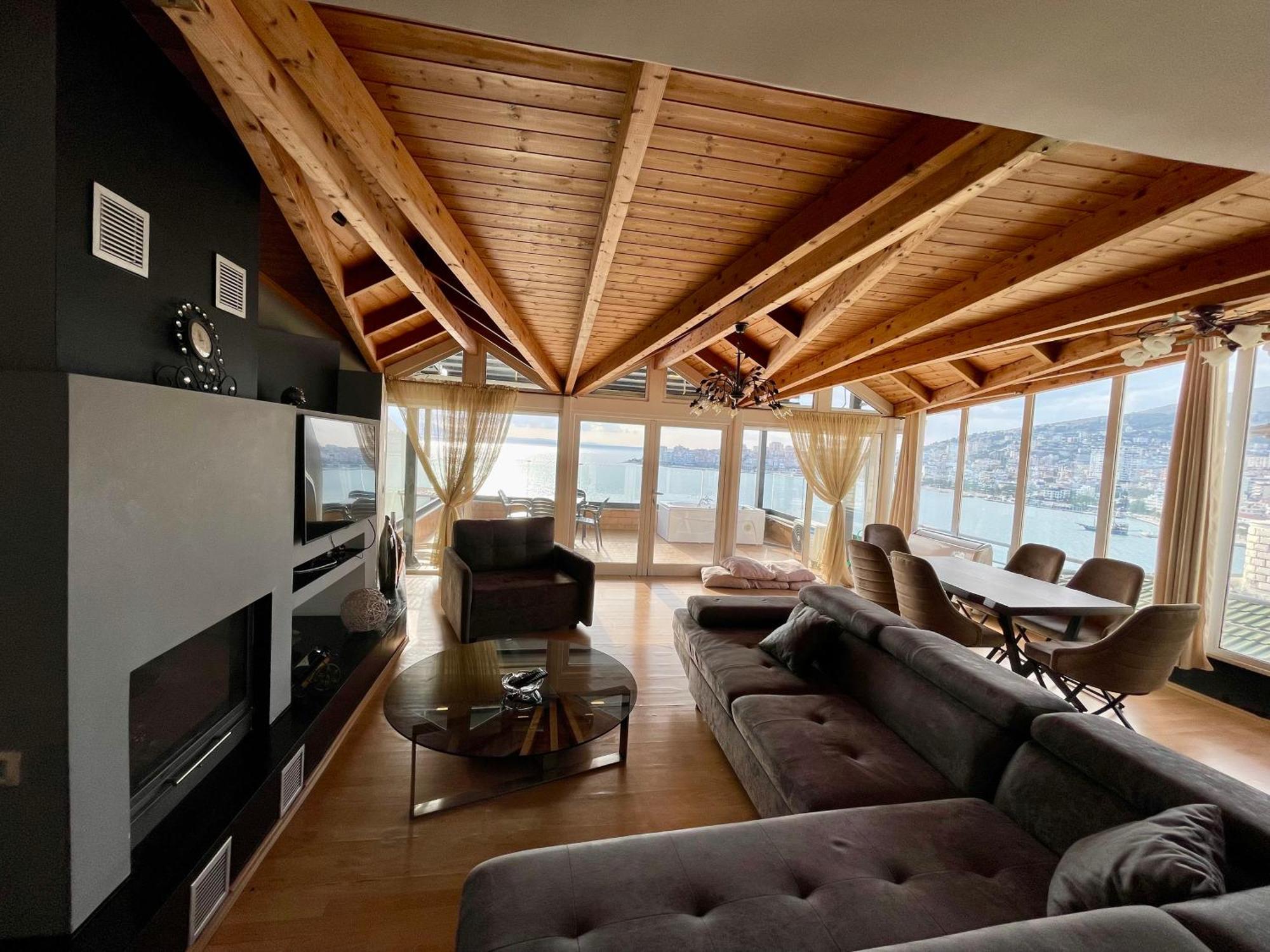 Appartamento Seaview Golden Penthouse Sarandë Esterno foto
