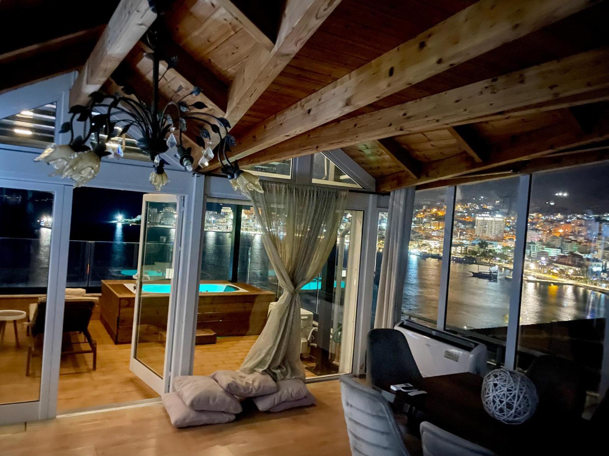 Appartamento Seaview Golden Penthouse Sarandë Esterno foto