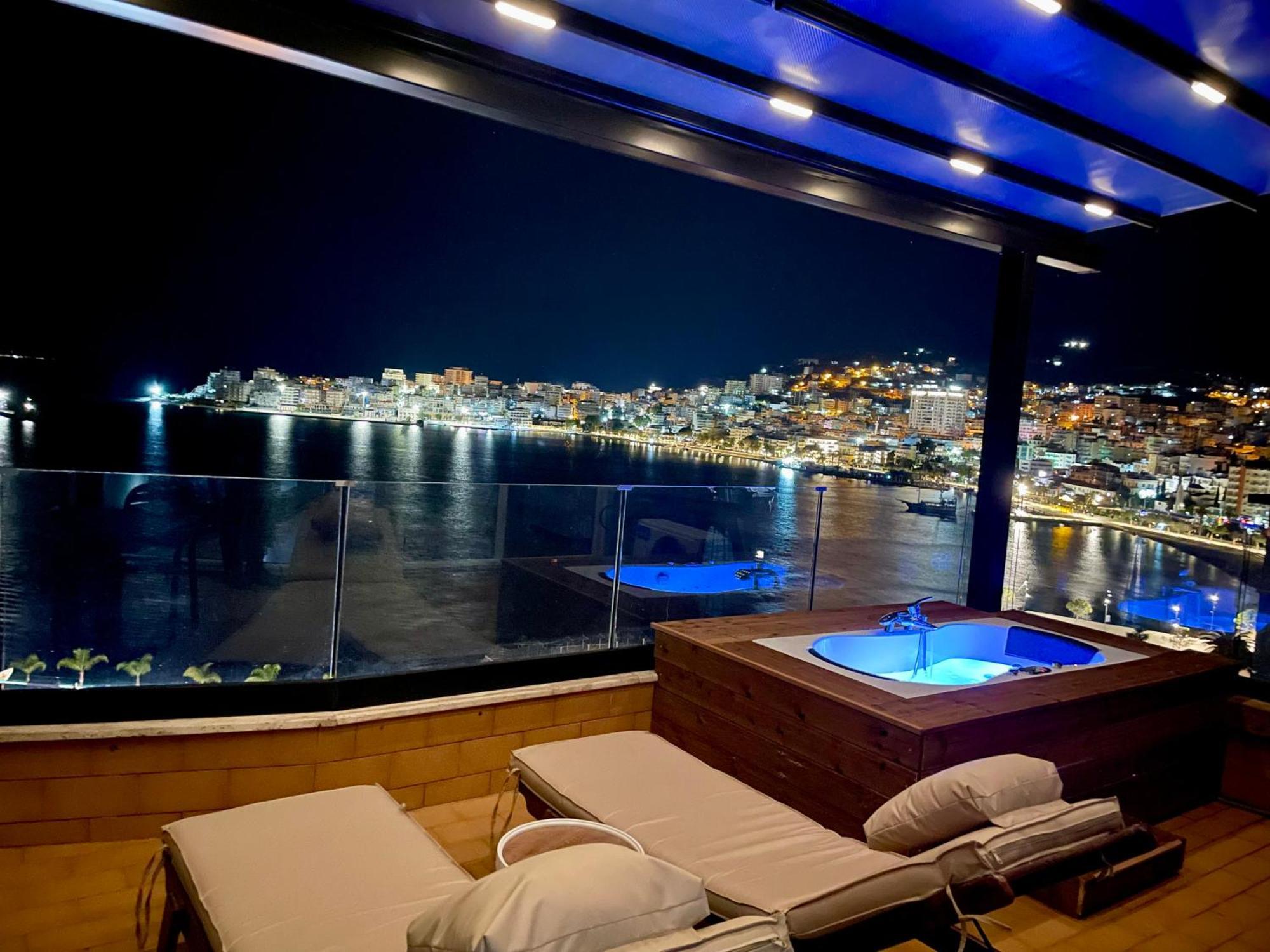 Appartamento Seaview Golden Penthouse Sarandë Esterno foto