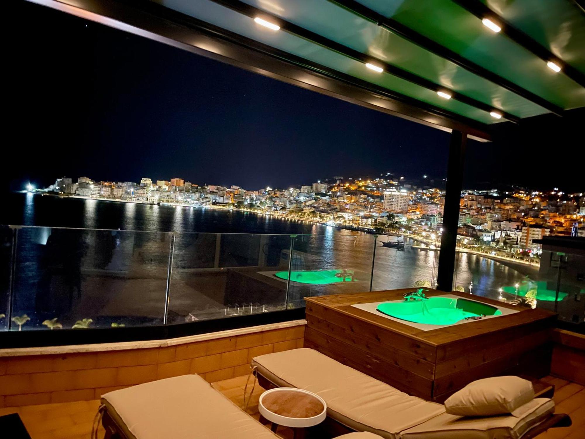 Appartamento Seaview Golden Penthouse Sarandë Esterno foto