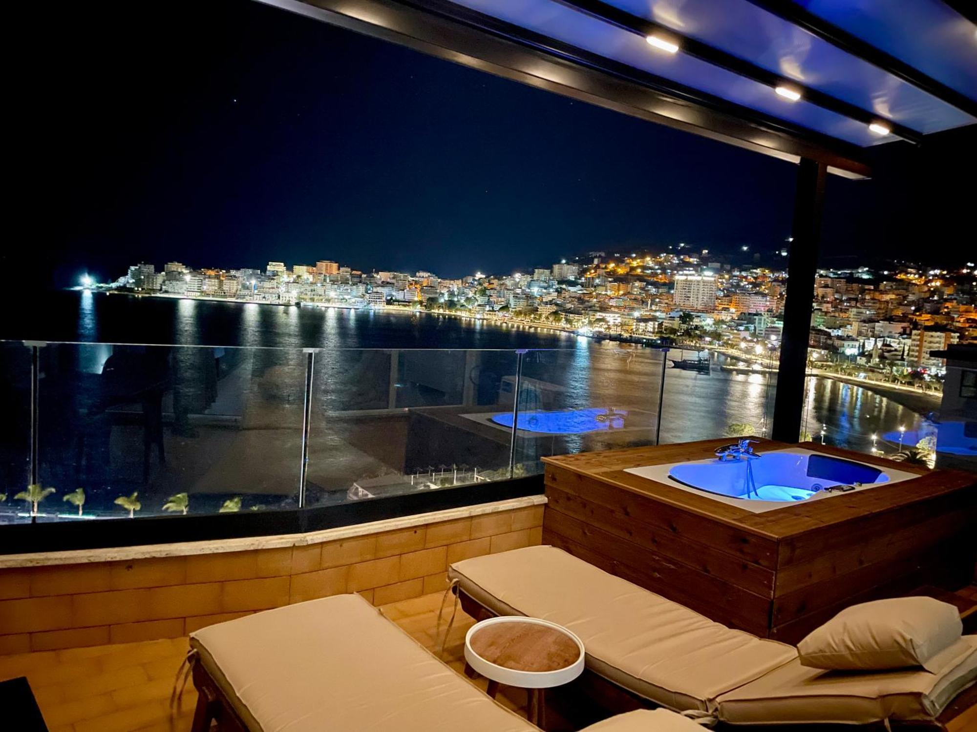 Appartamento Seaview Golden Penthouse Sarandë Esterno foto