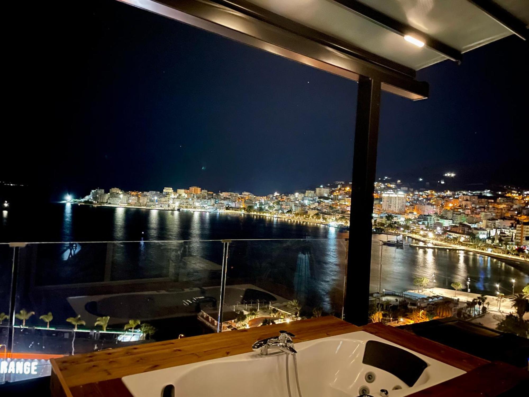 Appartamento Seaview Golden Penthouse Sarandë Esterno foto